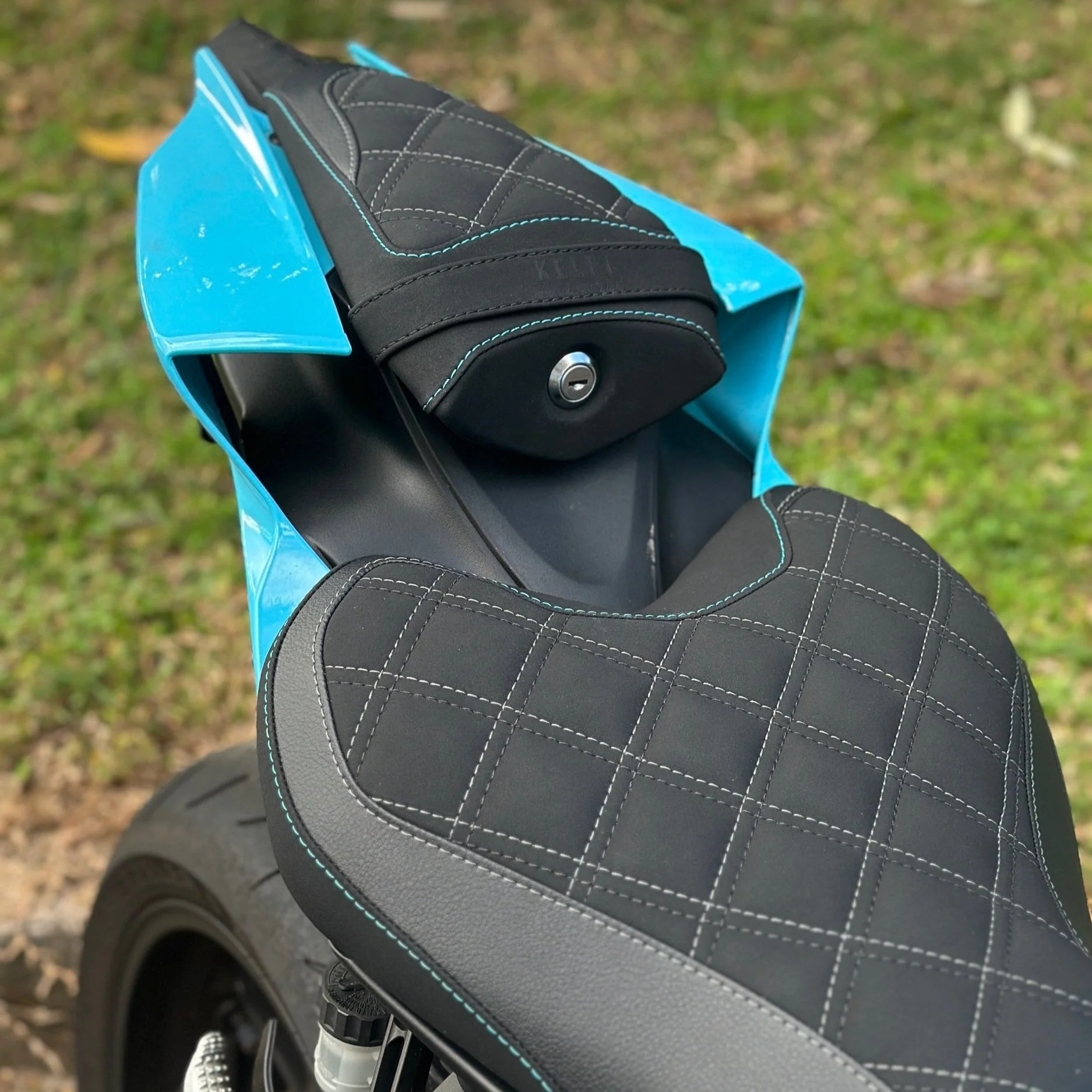 YAMAHA R7 (2022-2025) COMFORT SEAT TRIM - Image 11